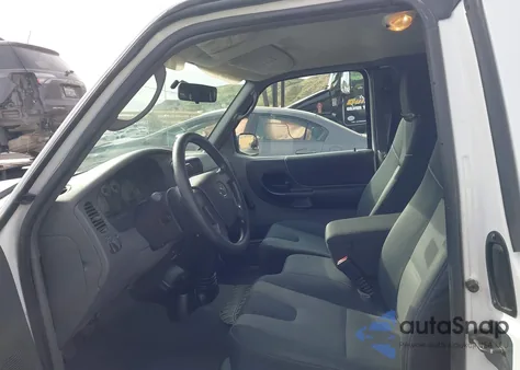 2004 Mazda B3000 Se from USA, damaged, VIN 4F4YR46U74TM05634